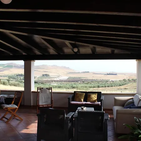 Mandrascava Villa